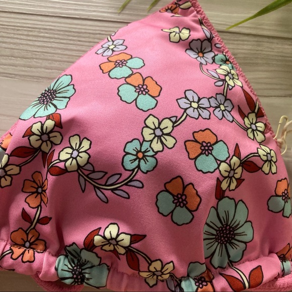 Maaji • Reversible Pink Floral Bikini TOP - Picture 5 of 10